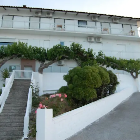 Xariklia Apartment *