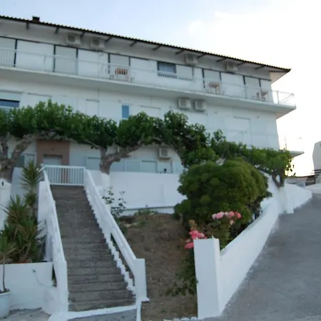 Apartment Xariklia *