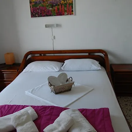 Apartment Xariklia Pefki (Evia)